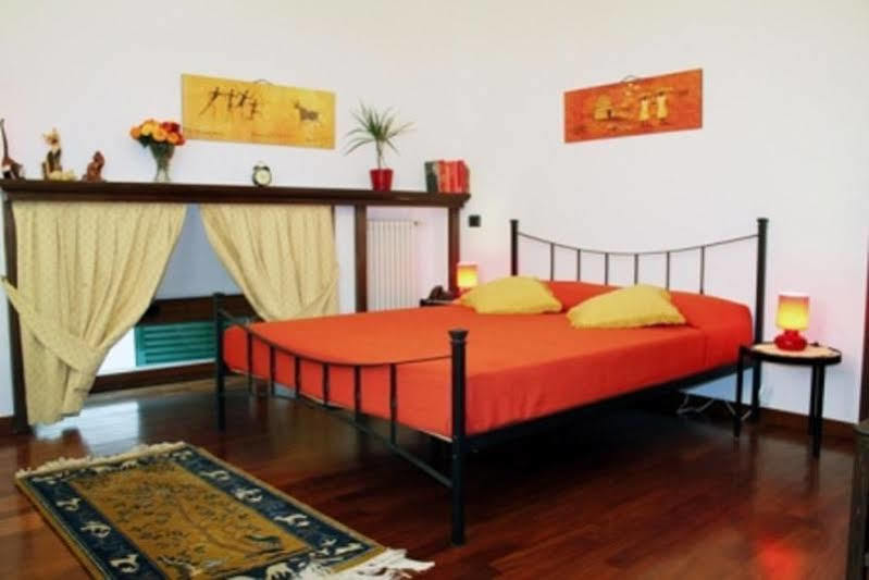 Bed Boutique Colors Guest house