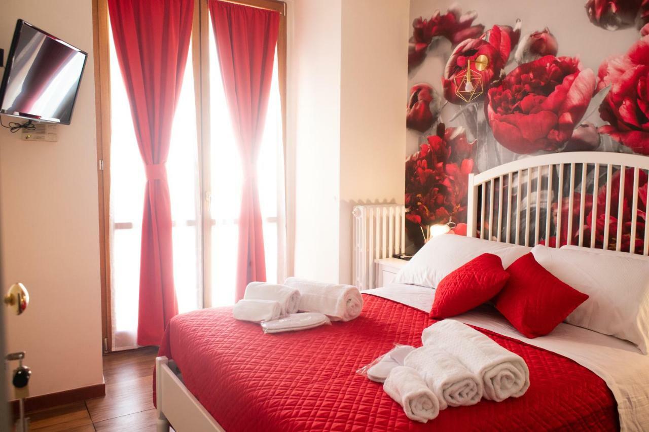 Bed Boutique Colors Naples